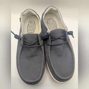 Hey Dudes women's Wendy slip on loafers size 7 navy blue chambray